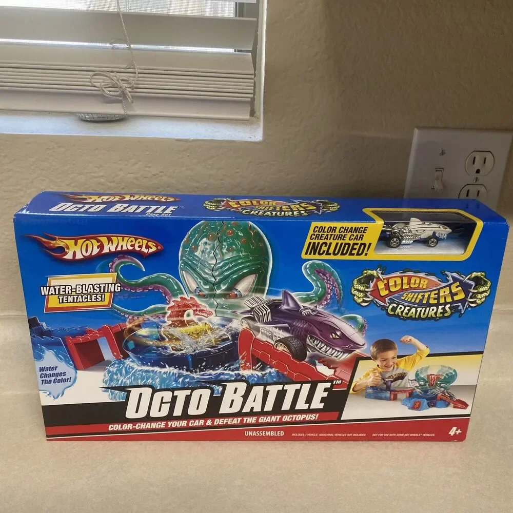 Hot Wheels Color Shifters Creatures Octo Battle Playset R1164 NEW Sealed 2009